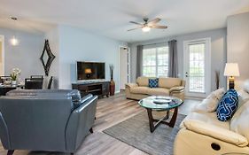 Beautiful Condo W Private Balcony Near Universal
